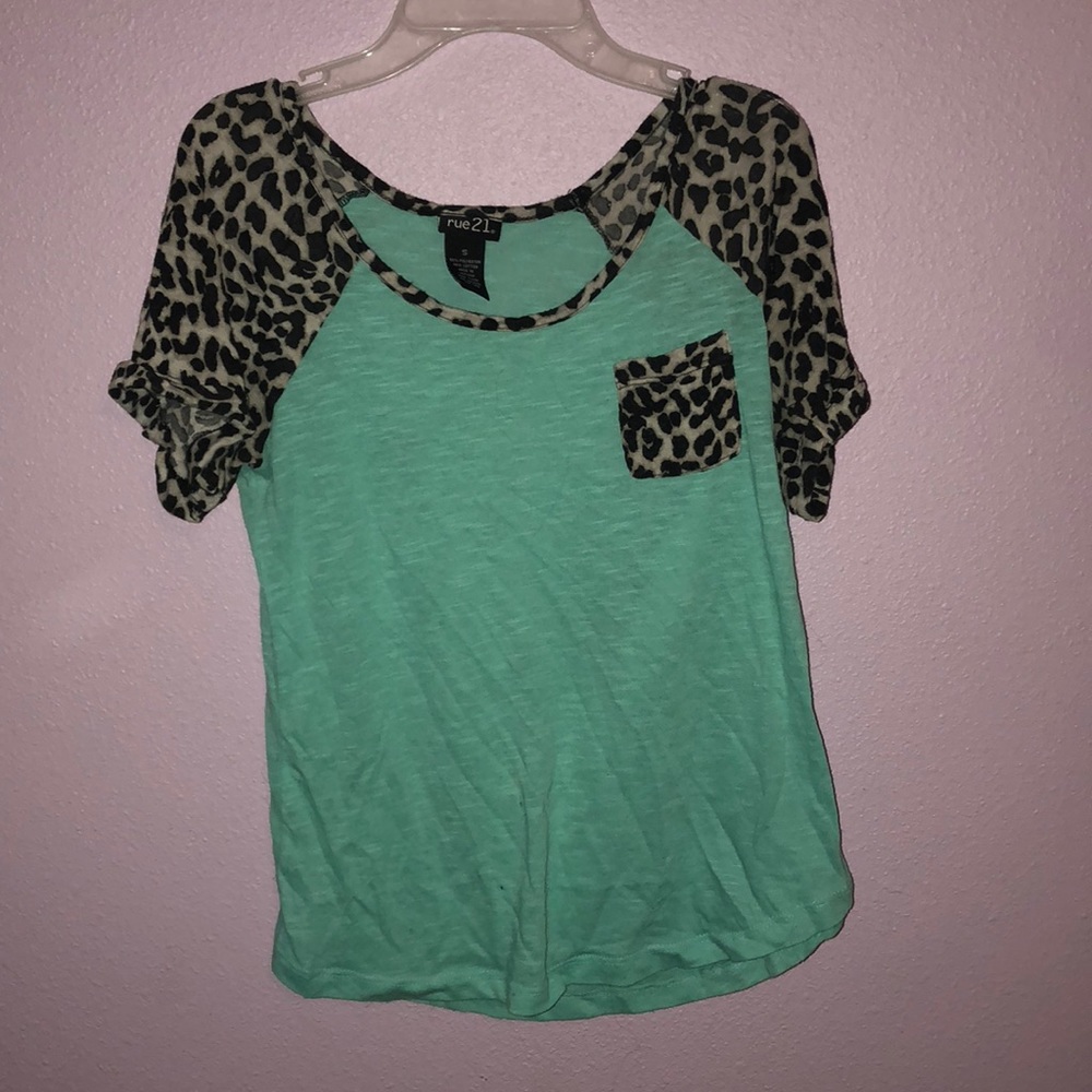 Cheetah print t shirt